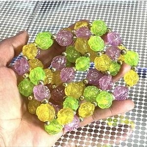 EVC LUCITE FLOWER & GOLD SPACER 36" NECKLACE